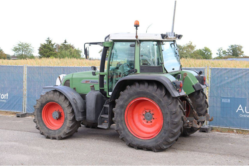 Fendt Vario Favorit 716 - Traktor: gambar 3 Fendt Vario Favorit 716 - Traktor: gambar 3