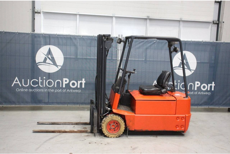 Fenwick-Linde E16 - Forklift listrik: gambar 1 Fenwick-Linde E16 - Forklift listrik: gambar 1