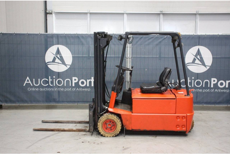 Fenwick-Linde E16 - Forklift listrik: gambar 2 Fenwick-Linde E16 - Forklift listrik: gambar 2