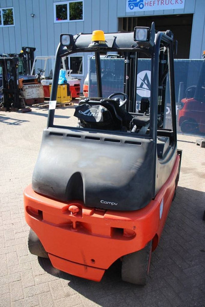 Fenwick-Linde E30/03 - Forklift listrik: gambar 5 Fenwick-Linde E30/03 - Forklift listrik: gambar 5