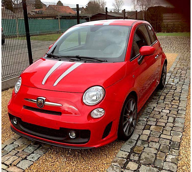 Fiat 500 Abarth Tributo Ferrari (limited 142/200) - Mobil: gambar 1 Fiat 500 Abarth Tributo Ferrari (limited 142/200) - Mobil: gambar 1