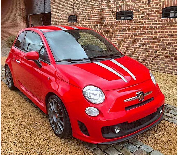 Fiat 500 Abarth Tributo Ferrari (limited 142/200) - Mobil: gambar 3 Fiat 500 Abarth Tributo Ferrari (limited 142/200) - Mobil: gambar 3