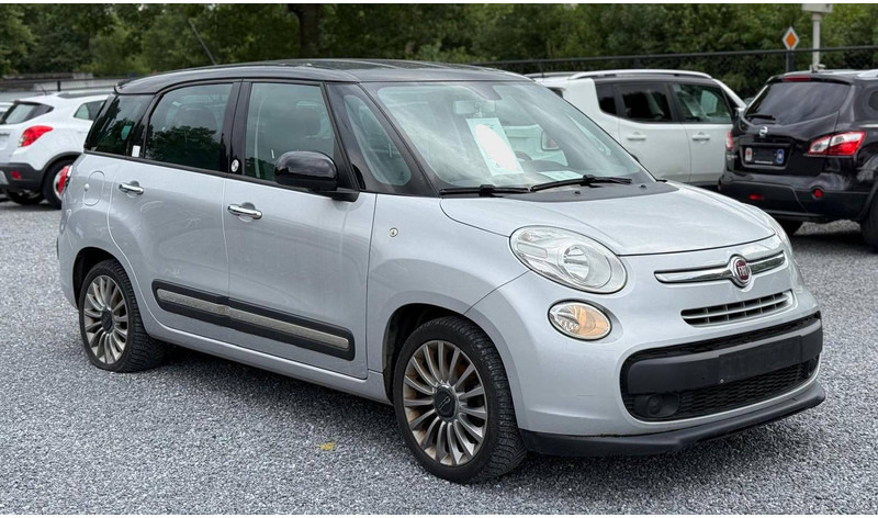 Fiat 500L (I) Living _ 1.6 MultiJet 16v - Mobil sedan: gambar 4 Fiat 500L (I) Living _ 1.6 MultiJet 16v - Mobil sedan: gambar 4