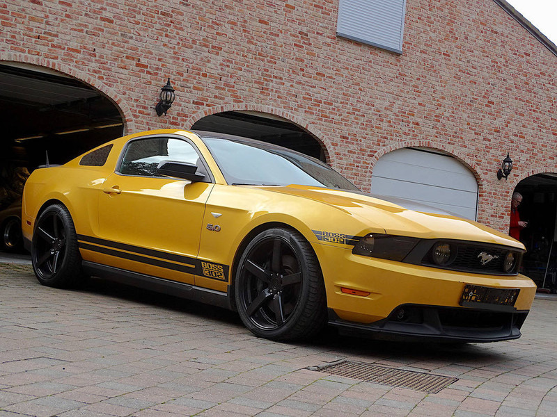 Ford Mustang GT Boss 302 - Mobil sedan: gambar 2 Ford Mustang GT Boss 302 - Mobil sedan: gambar 2