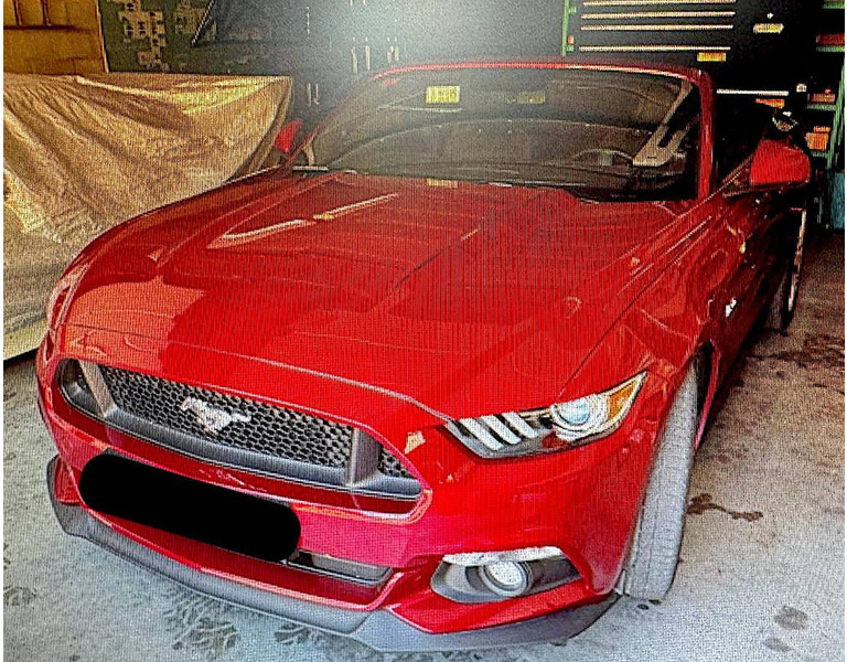 Ford Mustang GT Convertible - Mobil sedan: gambar 1 Ford Mustang GT Convertible - Mobil sedan: gambar 1