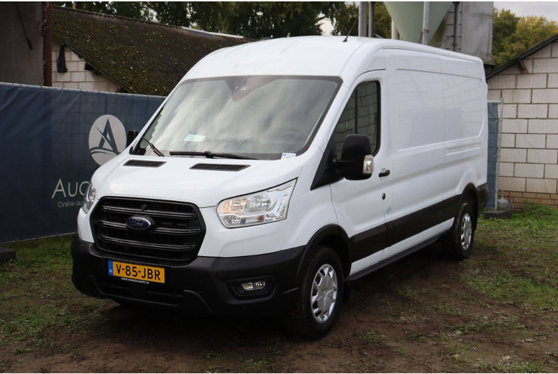 Van panel Ford Transit: gambar 9