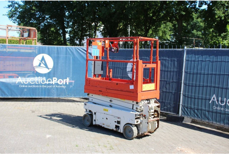 Genie GS-1532 - Scissor lifts: gambar 3 Genie GS-1532 - Scissor lifts: gambar 3