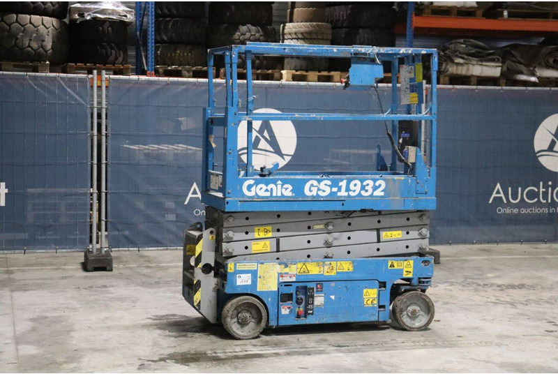 Genie GS-1932 - Scissor lifts: gambar 1 Genie GS-1932 - Scissor lifts: gambar 1