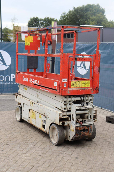 Genie GS-2032 - Scissor lifts: gambar 4 Genie GS-2032 - Scissor lifts: gambar 4