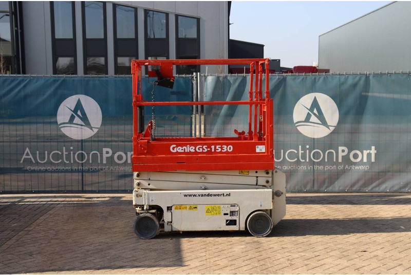 Genie GS1532 - Scissor lifts: gambar 2 Genie GS1532 - Scissor lifts: gambar 2