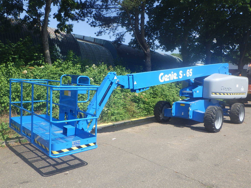 Genie S-65 - Boom teleskopik: gambar 3 Genie S-65 - Boom teleskopik: gambar 3