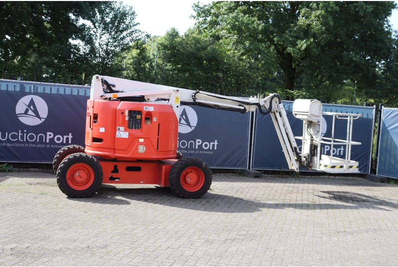 Genie Z-34/22 - Boom artikulasi: gambar 1 Genie Z-34/22 - Boom artikulasi: gambar 1