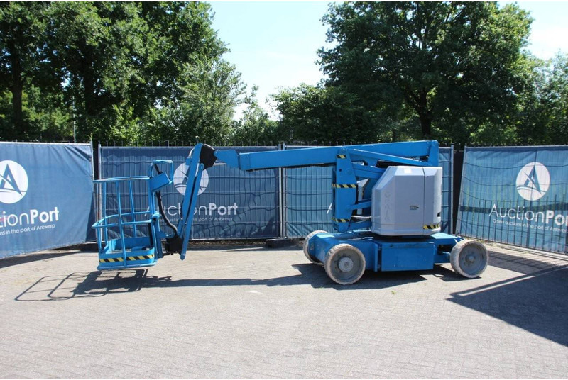 Genie Z-34/22N - Boom artikulasi: gambar 1 Genie Z-34/22N - Boom artikulasi: gambar 1