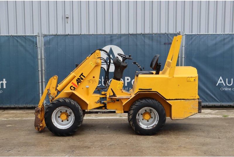 Giant V451T - Wheel loader: gambar 2 Giant V451T - Wheel loader: gambar 2
