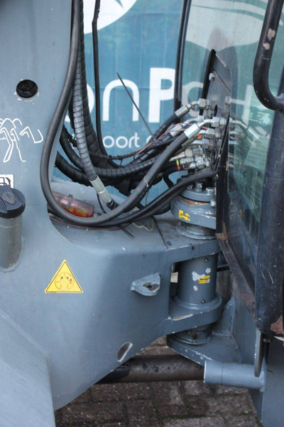 Wheel loader Giant V881T: gambar 16