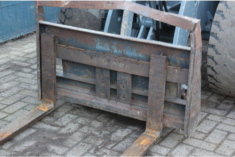 Wheel loader Giant V881T: gambar 10