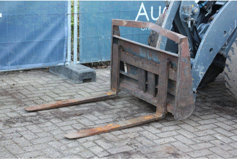 Wheel loader Giant V881T: gambar 9