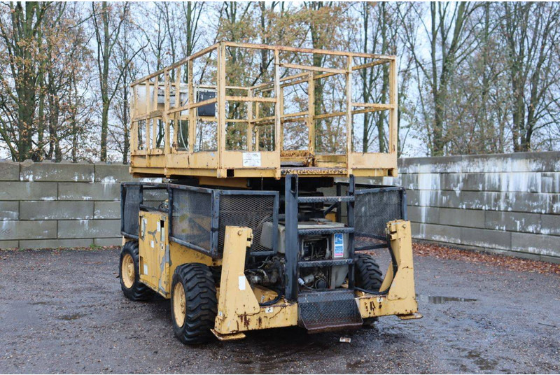 Grove SM4688 XT - Scissor lifts: gambar 4 Grove SM4688 XT - Scissor lifts: gambar 4