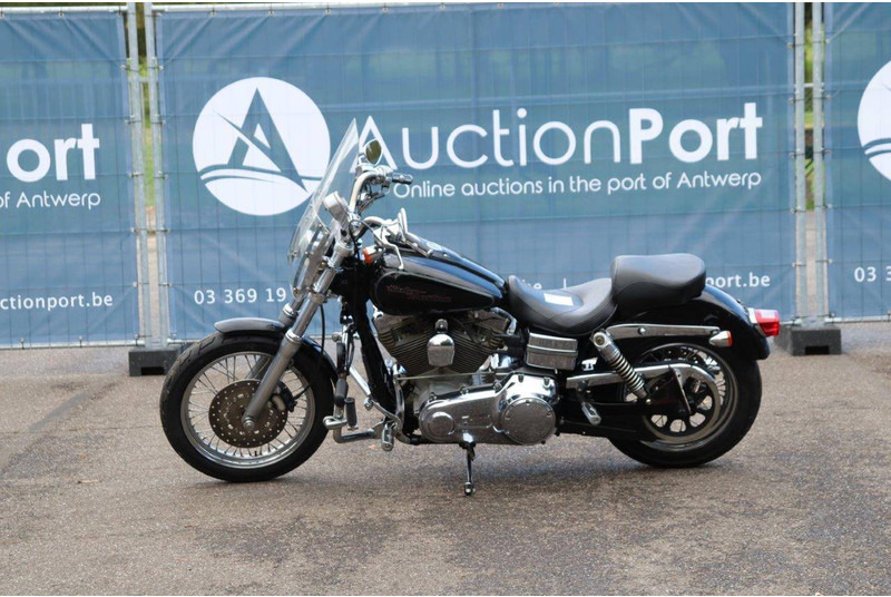 Harley-Davidson Dyna Super Glide - Sepeda motor: gambar 2 Harley-Davidson Dyna Super Glide - Sepeda motor: gambar 2