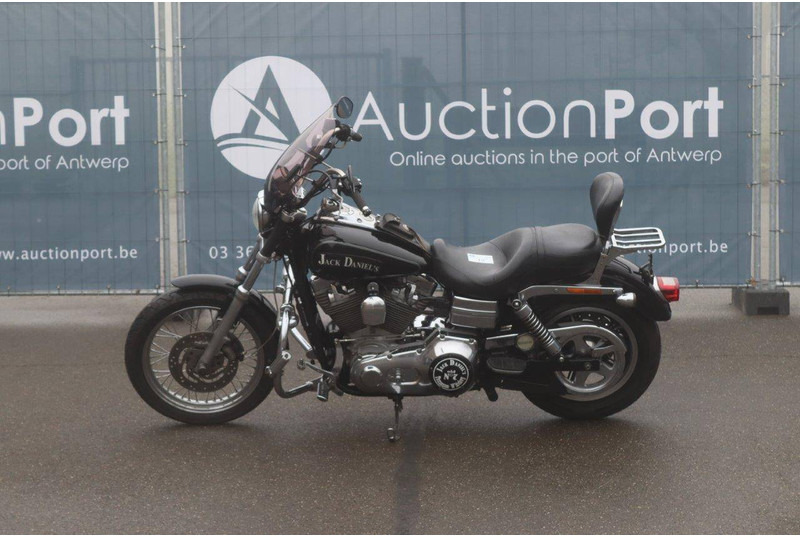 Harley-Davidson Dyna Super Glide Custom - Sepeda motor: gambar 2 Harley-Davidson Dyna Super Glide Custom - Sepeda motor: gambar 2