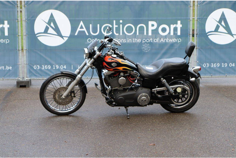 Harley-Davidson Dyna Wide Glide - Sepeda motor: gambar 1 Harley-Davidson Dyna Wide Glide - Sepeda motor: gambar 1