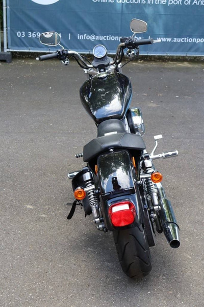 Harley-Davidson Sportster XL883 - Sepeda motor: gambar 5 Harley-Davidson Sportster XL883 - Sepeda motor: gambar 5