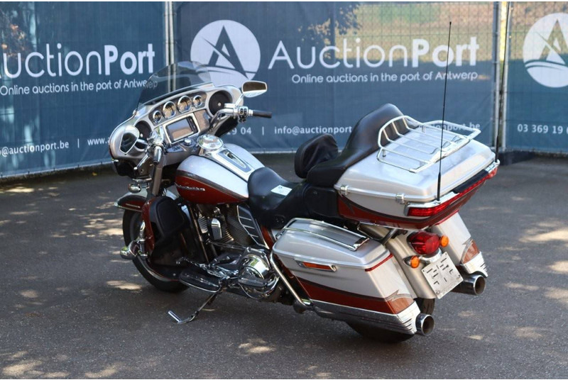 Harley-Davidson Ultra Classic CVO - Sepeda motor: gambar 4 Harley-Davidson Ultra Classic CVO - Sepeda motor: gambar 4