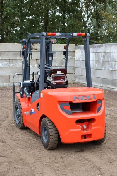 Heli CPCD30 - Forklift diesel: gambar 4 Heli CPCD30 - Forklift diesel: gambar 4