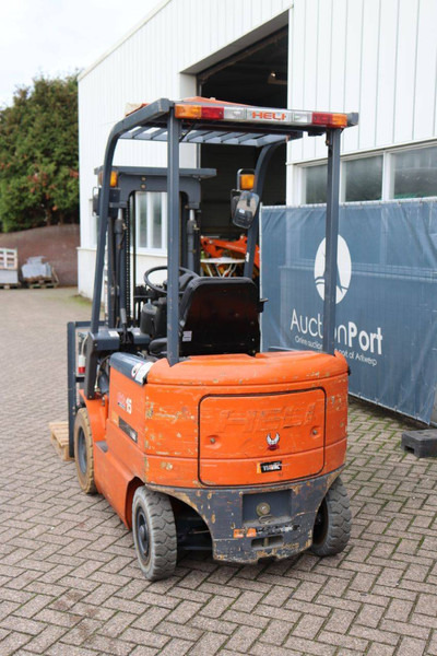 Heli CPD15 - Forklift listrik: gambar 4 Heli CPD15 - Forklift listrik: gambar 4