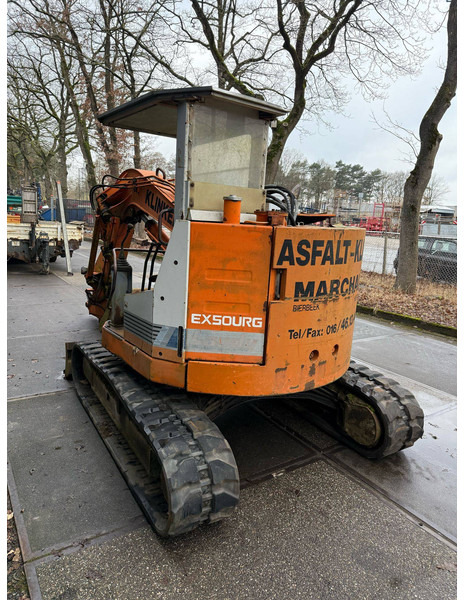 Hitachi EX50URG - Ekskavator perayap: gambar 5 Hitachi EX50URG - Ekskavator perayap: gambar 5