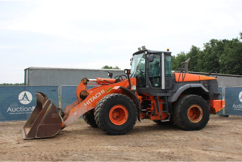 Hitachi ZW250 - Wheel loader: gambar 1 Hitachi ZW250 - Wheel loader: gambar 1