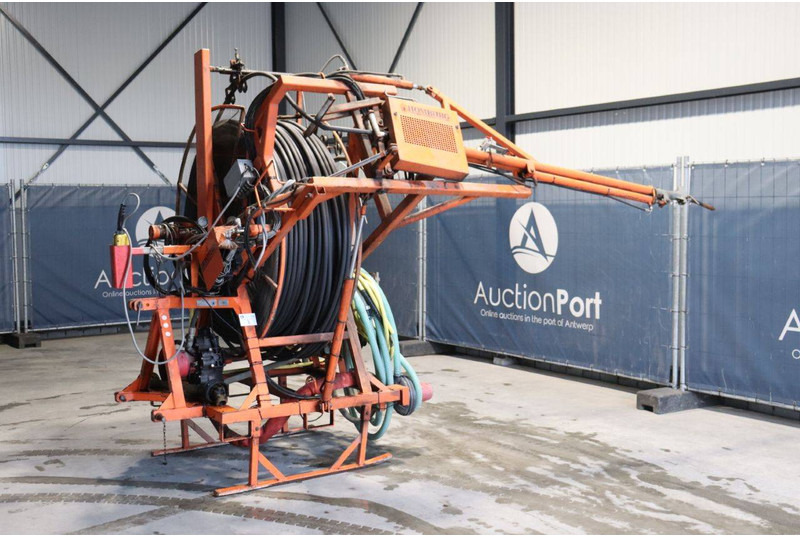 Homborg SE-M135 - Penyemprot traktor: gambar 4 Homborg SE-M135 - Penyemprot traktor: gambar 4