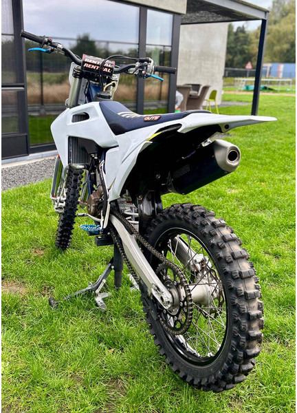 Husqvarna 250 F - Sepeda motor: gambar 2 Husqvarna 250 F - Sepeda motor: gambar 2