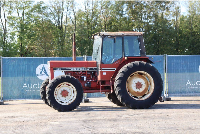 International harvester co 955-A - Traktor: gambar 1 International harvester co 955-A - Traktor: gambar 1