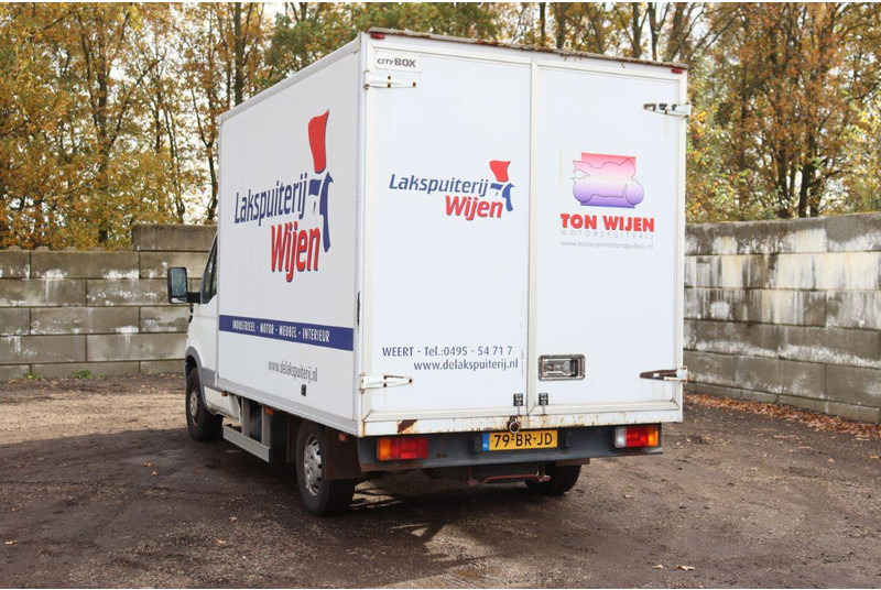 Iveco Daily 35S - Van panel: gambar 4 Iveco Daily 35S - Van panel: gambar 4