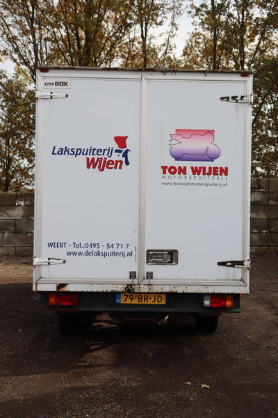 Iveco Daily 35S - Van panel: gambar 5 Iveco Daily 35S - Van panel: gambar 5