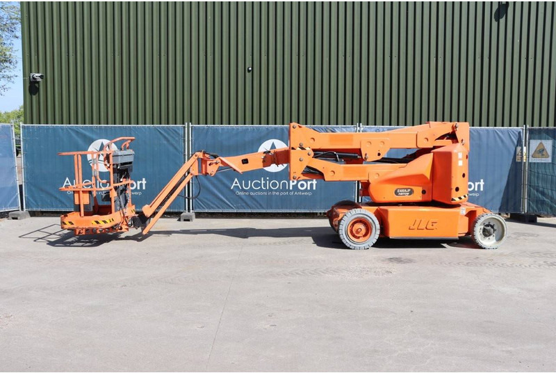 JLG E400AJPN - Boom artikulasi: gambar 2 JLG E400AJPN - Boom artikulasi: gambar 2