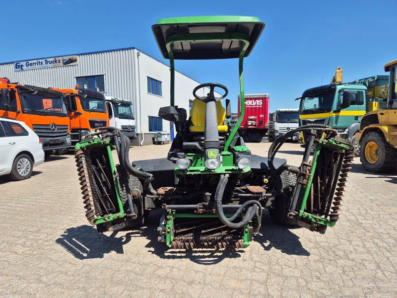 John Deere 8700 PC FM - Mesin pemotong rumput: gambar 1 John Deere 8700 PC FM - Mesin pemotong rumput: gambar 1