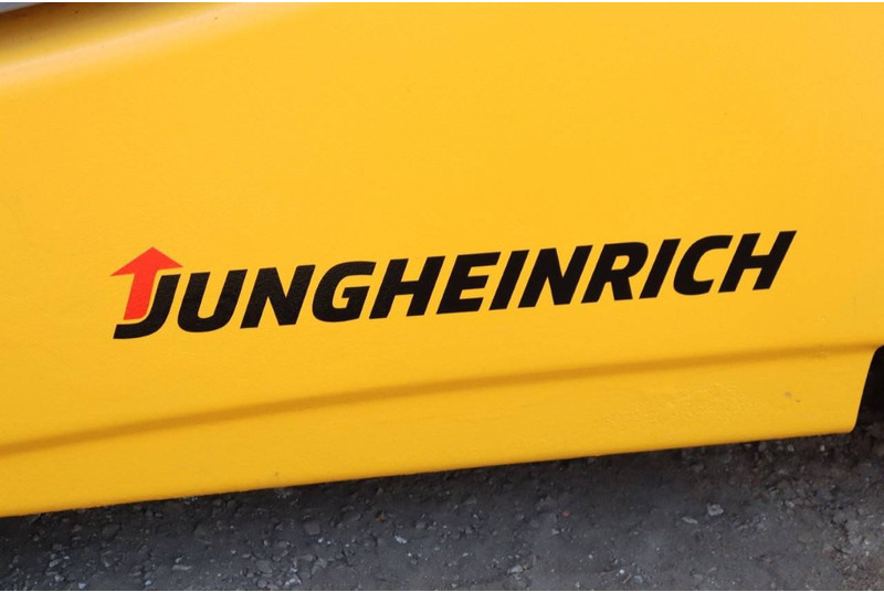 Forklift listrik Jungheinrich EFG 320: gambar 17