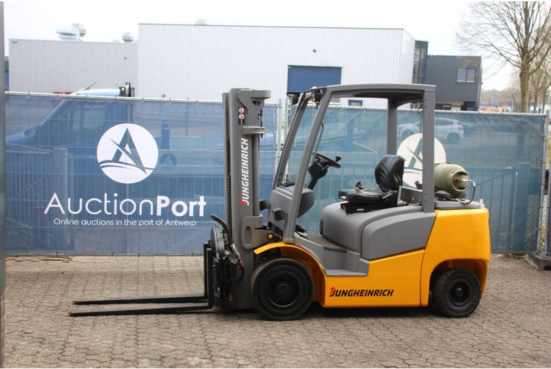 Jungheinrich TFG 425 - Forklift LPG: gambar 1 Jungheinrich TFG 425 - Forklift LPG: gambar 1