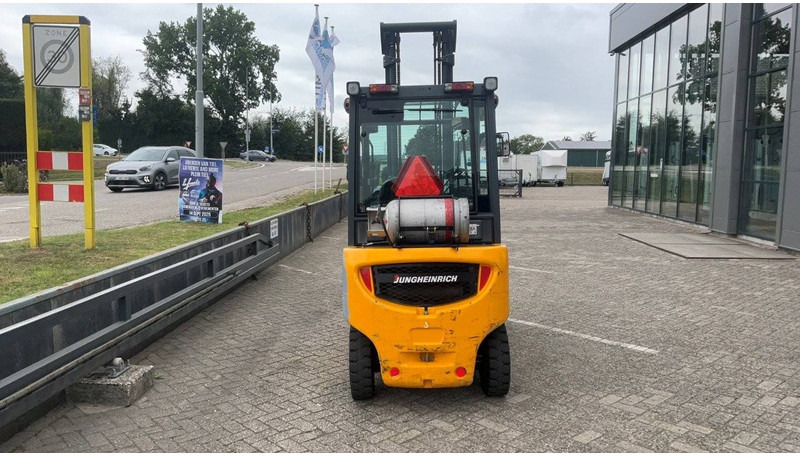 Jungheinrich TFG 430 - Forklift LPG: gambar 4 Jungheinrich TFG 430 - Forklift LPG: gambar 4