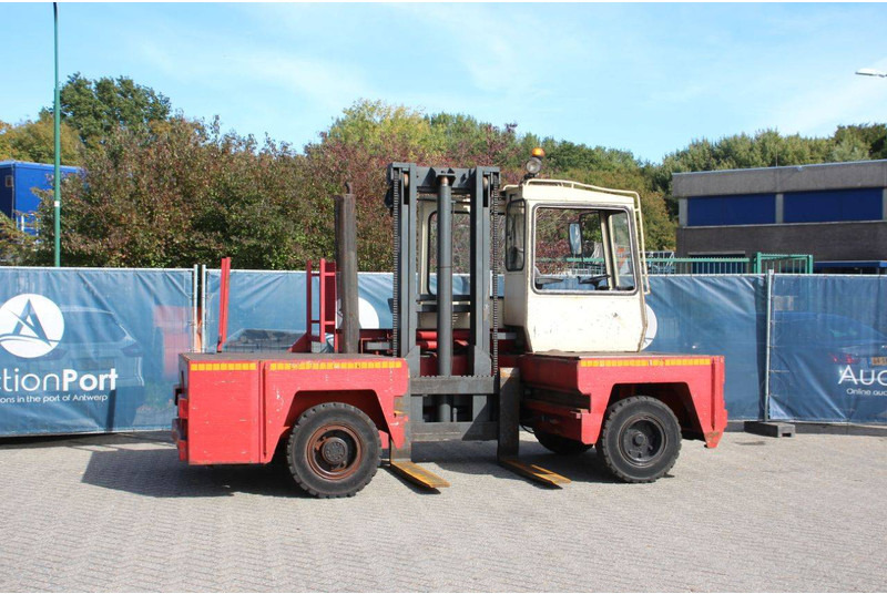 Kalmar DFQ50/14/40 - Pemuat samping: gambar 1 Kalmar DFQ50/14/40 - Pemuat samping: gambar 1