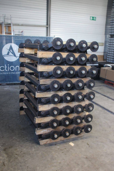 Trailer flatbed baru Knott GmbH: gambar 6 Trailer flatbed baru Knott GmbH: gambar 6