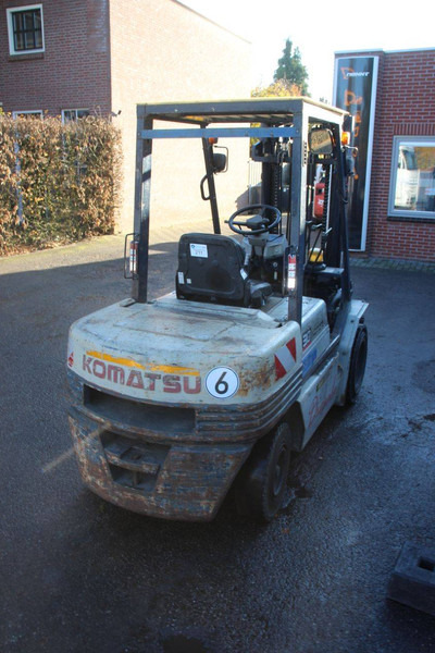 Komatsu FD30T-11E - Forklift diesel: gambar 5 Komatsu FD30T-11E - Forklift diesel: gambar 5
