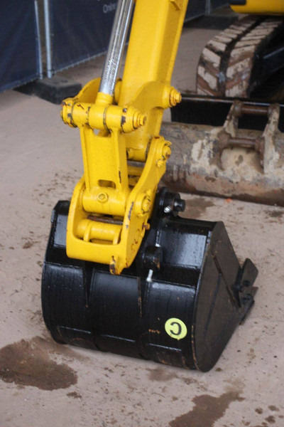 Ekskavator perayap Komatsu PC56-7: gambar 19