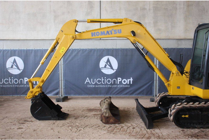 Ekskavator perayap Komatsu PC56-7: gambar 9