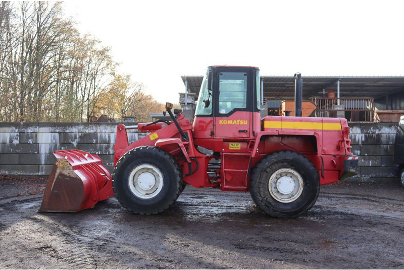 Komatsu WA 270-3 - Wheel loader: gambar 2 Komatsu WA 270-3 - Wheel loader: gambar 2
