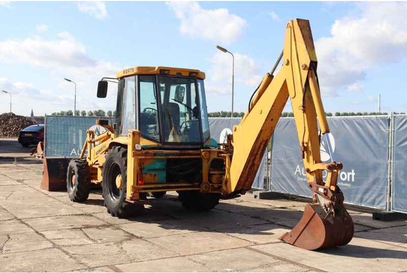 Komatsu WB97R - Backhoe loader: gambar 4 Komatsu WB97R - Backhoe loader: gambar 4