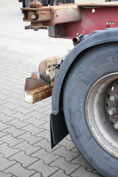 Semi-trailer sasis Krone: gambar 19