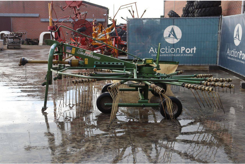 Krone SWADRO 421/13 - Tedder/ Menyapu: gambar 4 Krone SWADRO 421/13 - Tedder/ Menyapu: gambar 4